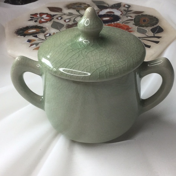 Vintage Thai Celadon stamped sugar bowl crackle glaze green imported - Picture 2 of 5